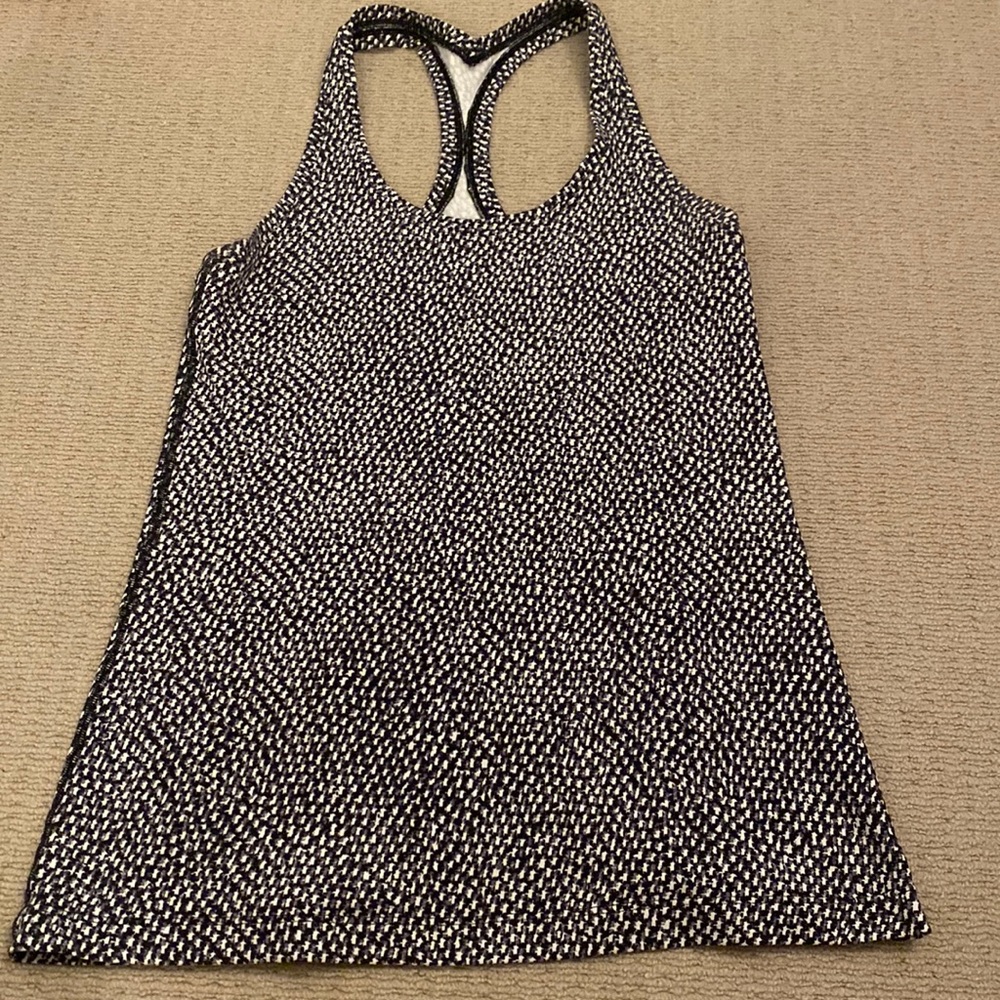 Lululemon tank